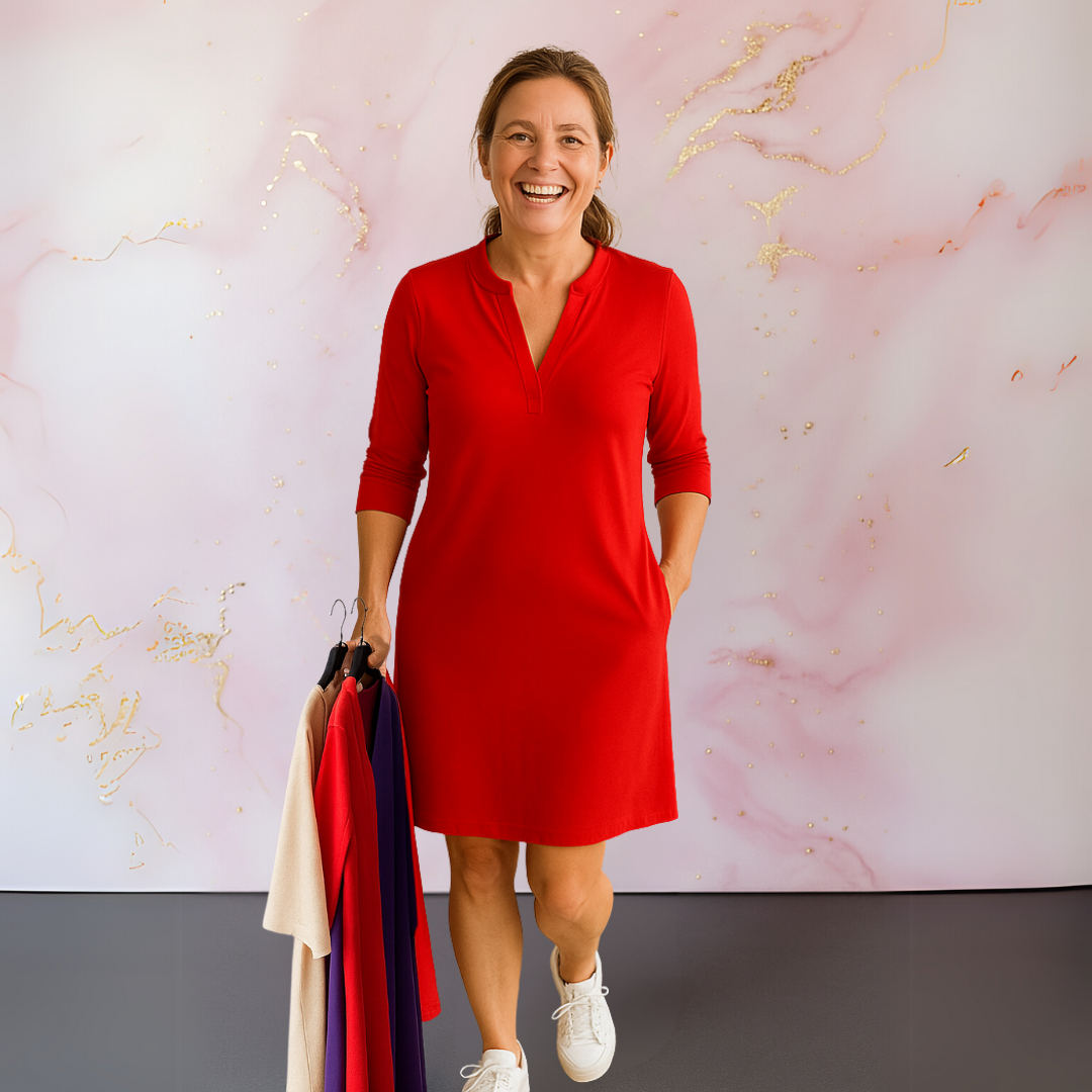 Hanneke™ | Effen jurk met V-hals